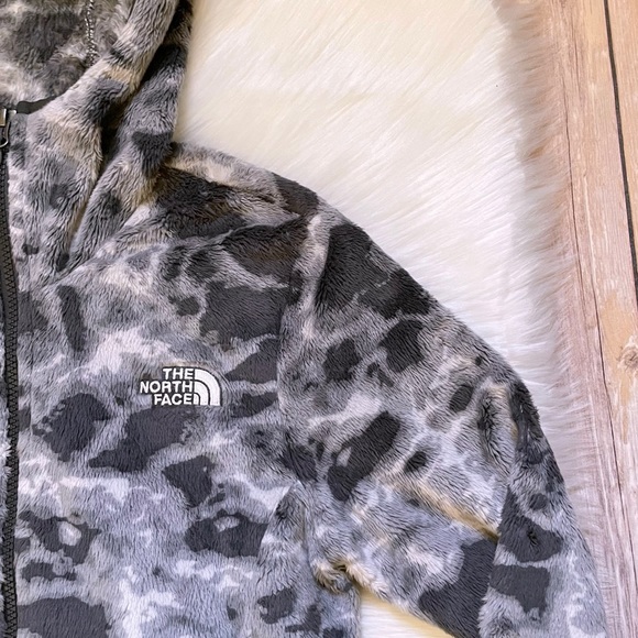 The North Face Women’s Osito Parka - Picture 3 of 10